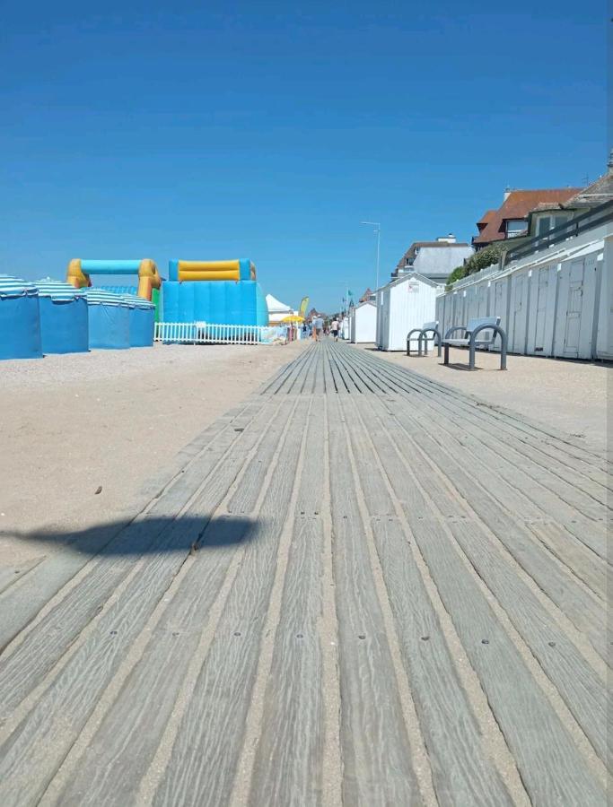 Appartement 45M2 - Proche Deauville - Vue Mer Bénerville-sur-Mer エクステリア 写真