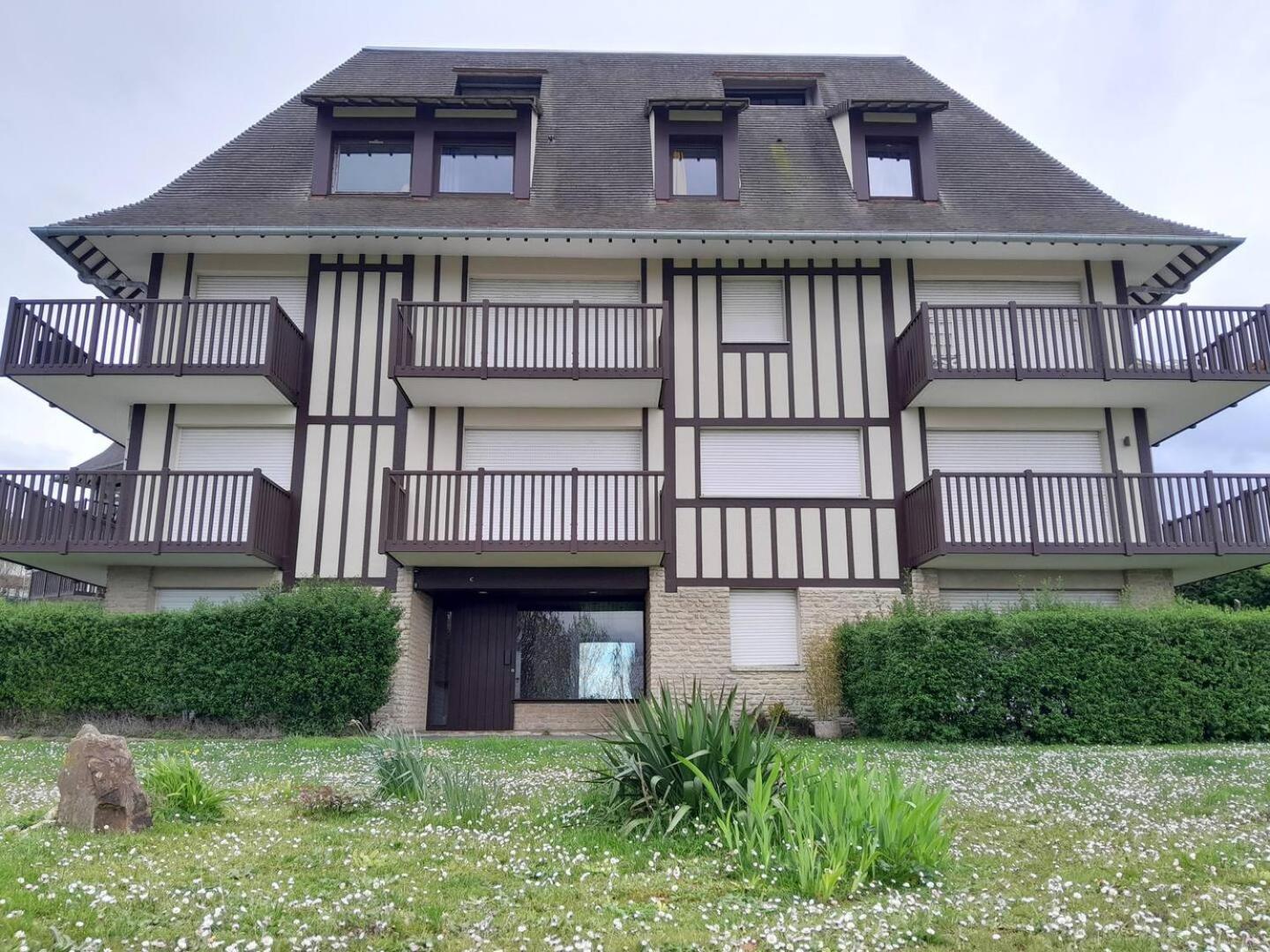Appartement 45M2 - Proche Deauville - Vue Mer Bénerville-sur-Mer エクステリア 写真